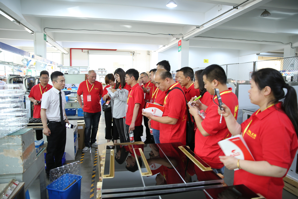 2019科恩火炬計劃暨科恩全國優(yōu)秀經銷商第九期聯(lián)動大會